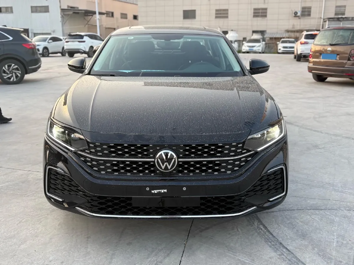 2026 Volkswagen Passat 2.0T 186HP L4 7DCT,autocango,china used car exporter,china ev exporter,chinese used car exporter,chinese used ev exporter