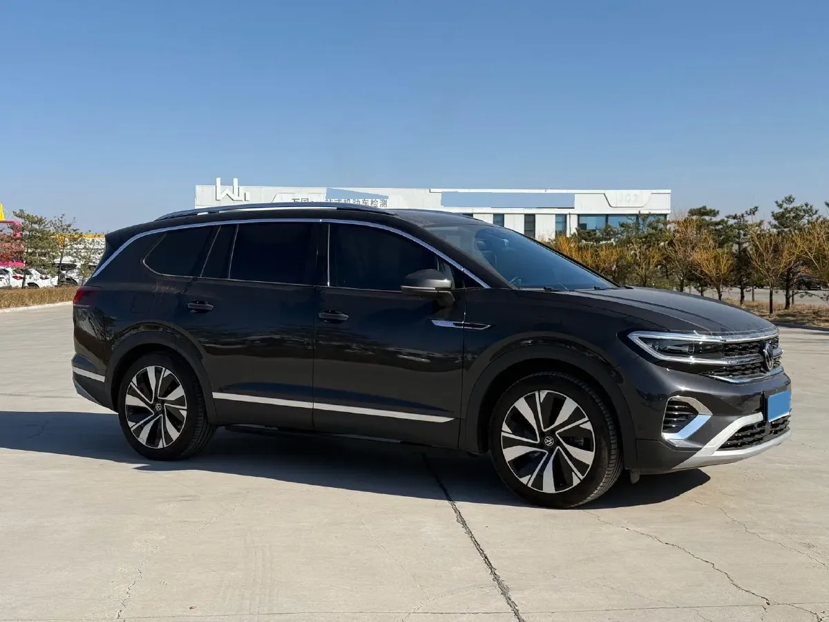 2024 Volkswagen Talagon 2.0T 220HP L4 7DCT,autocango,china used car exporter,china ev exporter,chinese used car exporter,chinese used ev exporter