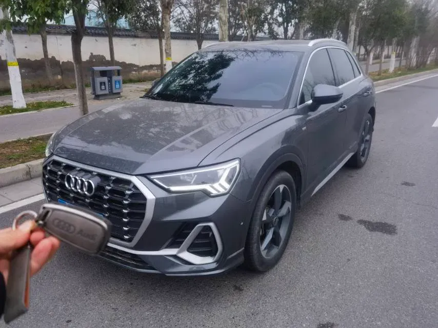 2022 Audi Q3 1.4T 150HP L4 7DCT,autocango,china used car exporter,china ev exporter,chinese used car exporter,chinese used ev exporter