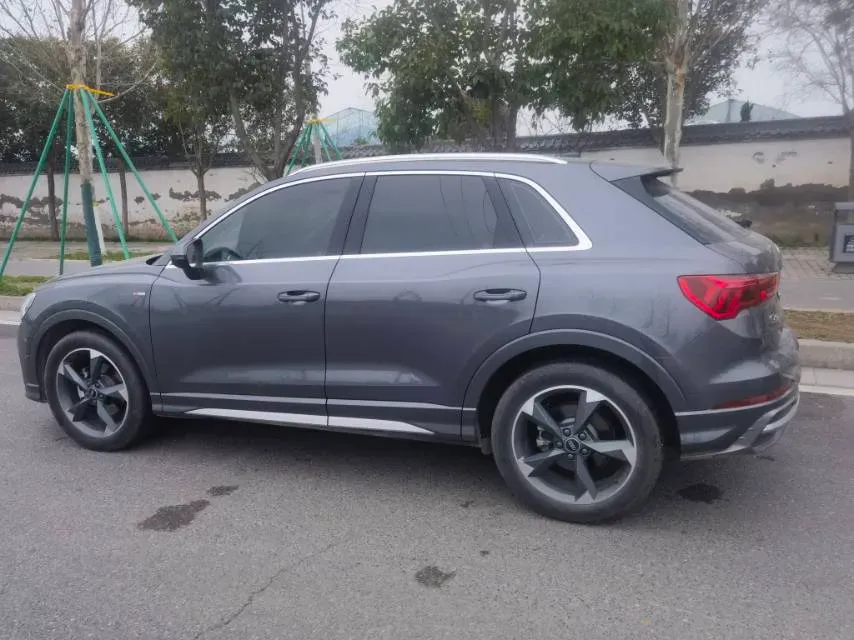 2022 Audi Q3 1.4T 150HP L4 7DCT,autocango,china used car exporter,china ev exporter,chinese used car exporter,chinese used ev exporter