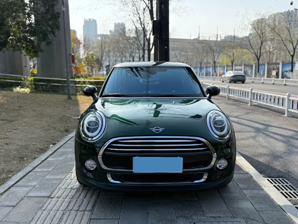 2019 MINI MINI 1.5T 136HP L3 7DCT,autocango,china used car exporter,china ev exporter,chinese used car exporter,chinese used ev exporter