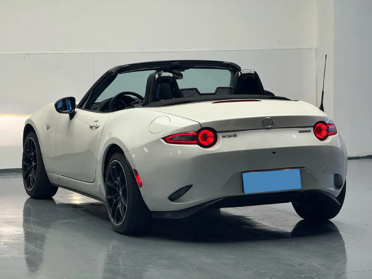 2023 Mazda 3 Axela 1.5L 117HP L4 6MT,autocango,china used car exporter,china ev exporter,chinese used car exporter,chinese used ev exporter