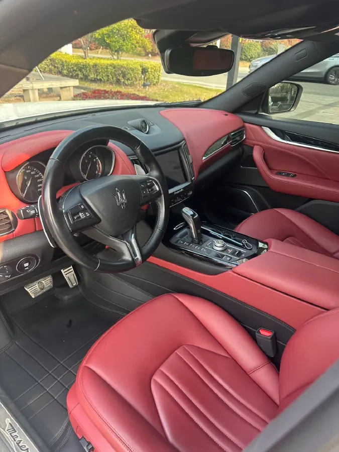 2019 Maserati Levante 3.0T 350HP V6 8AT,autocango,china used car exporter,china ev exporter,chinese used car exporter,chinese used ev exporter