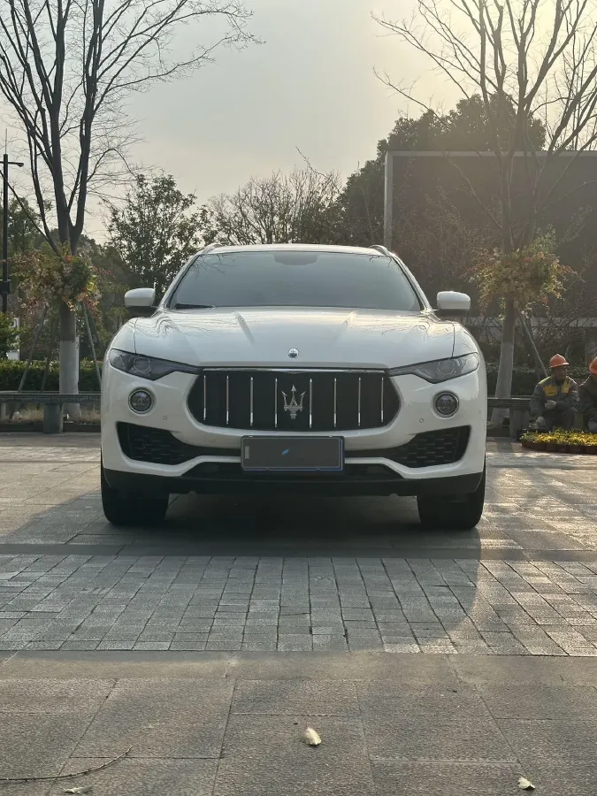 2019 Maserati Levante 3.0T 350HP V6 8AT,autocango,china used car exporter,china ev exporter,chinese used car exporter,chinese used ev exporter