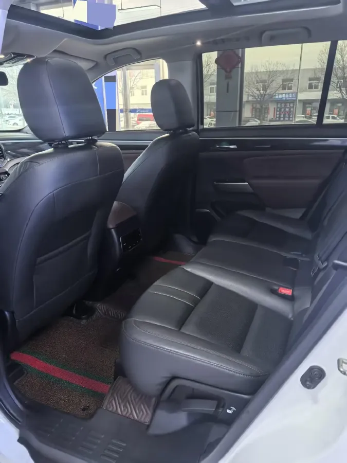 2017 GAC Trumpchi GS8 2.0T 201HP L4 6AT,autocango,china used car exporter,china ev exporter,chinese used car exporter,chinese used ev exporter