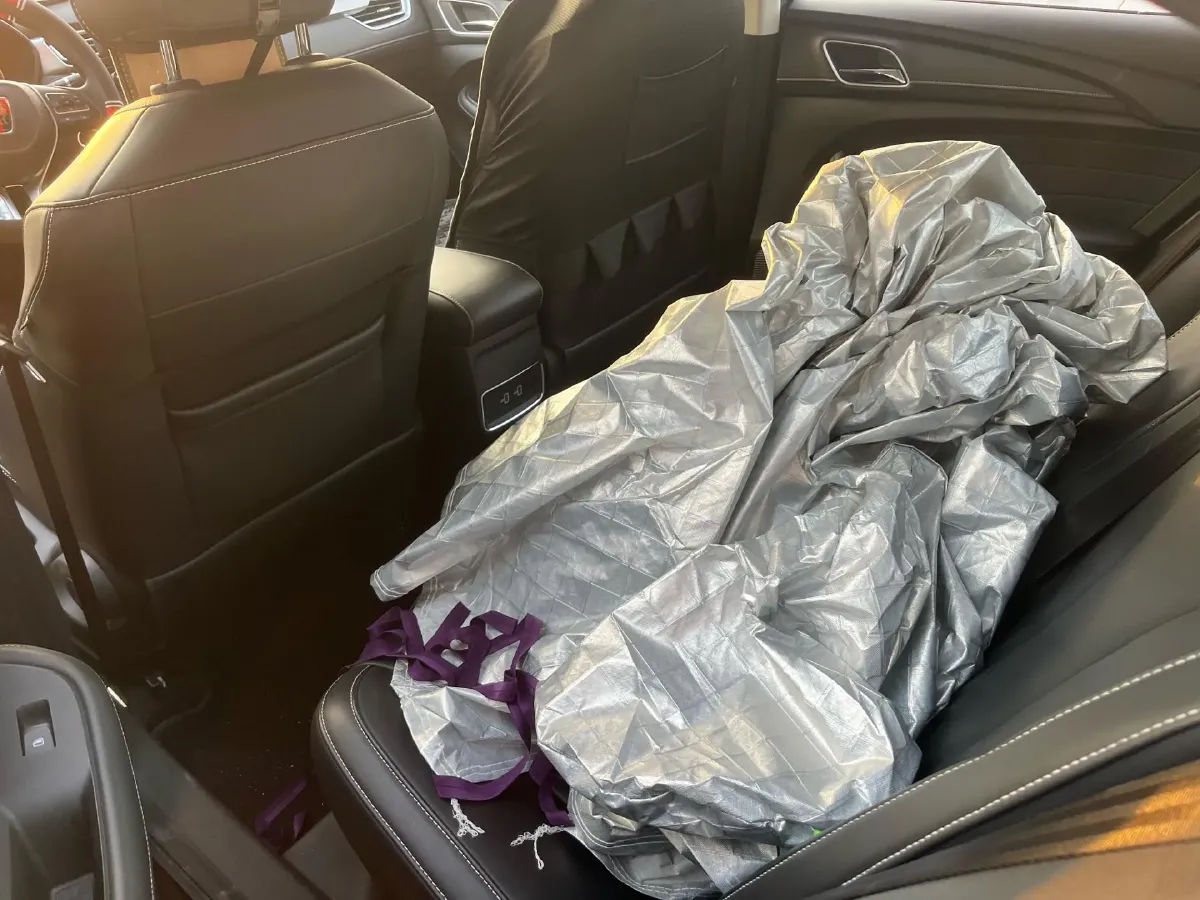 2020 Roewe i5 1.5L 120HP L4 5MT,autocango,china used car exporter,china ev exporter,chinese used car exporter,chinese used ev exporter