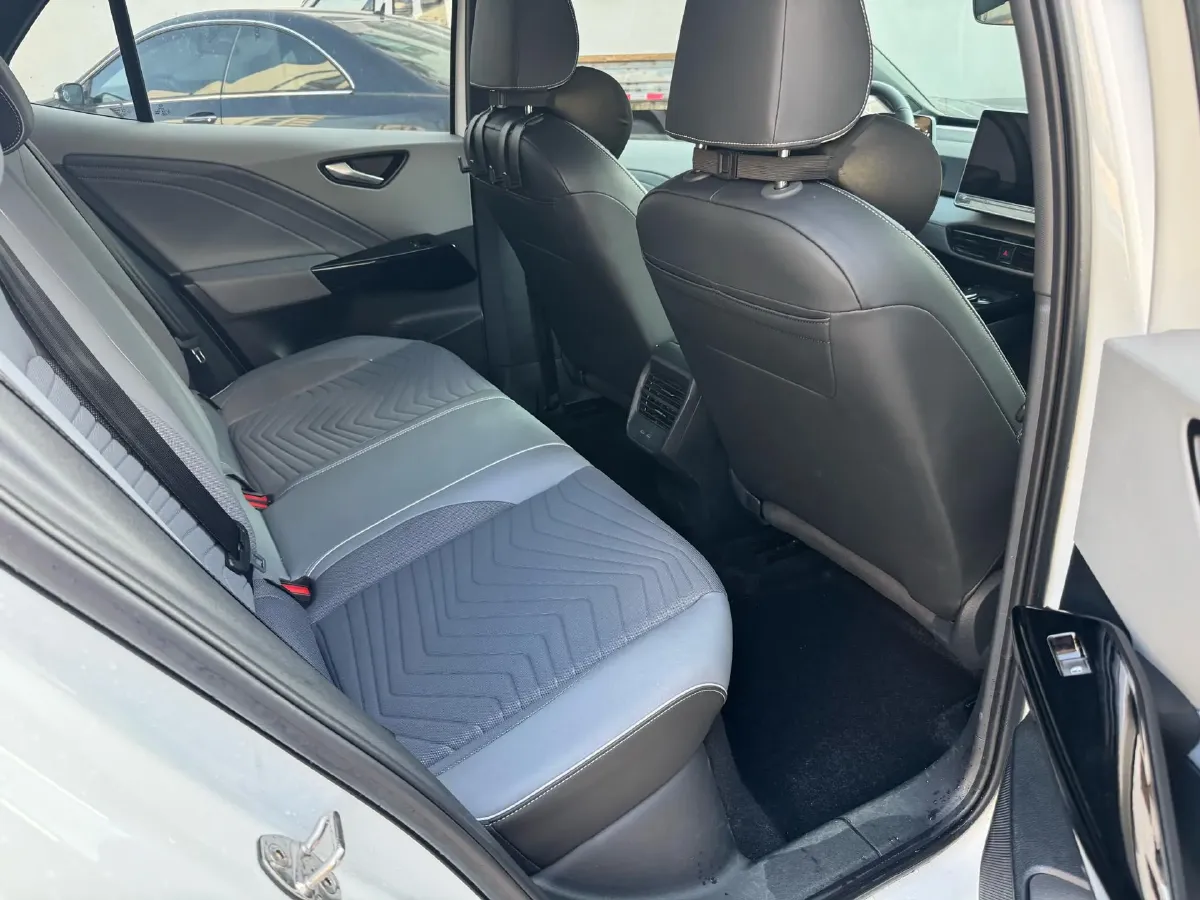 2025 Volkswagen ID.3 BEV 53.6KWH,autocango,china used car exporter,china ev exporter,chinese used car exporter,chinese used ev exporter