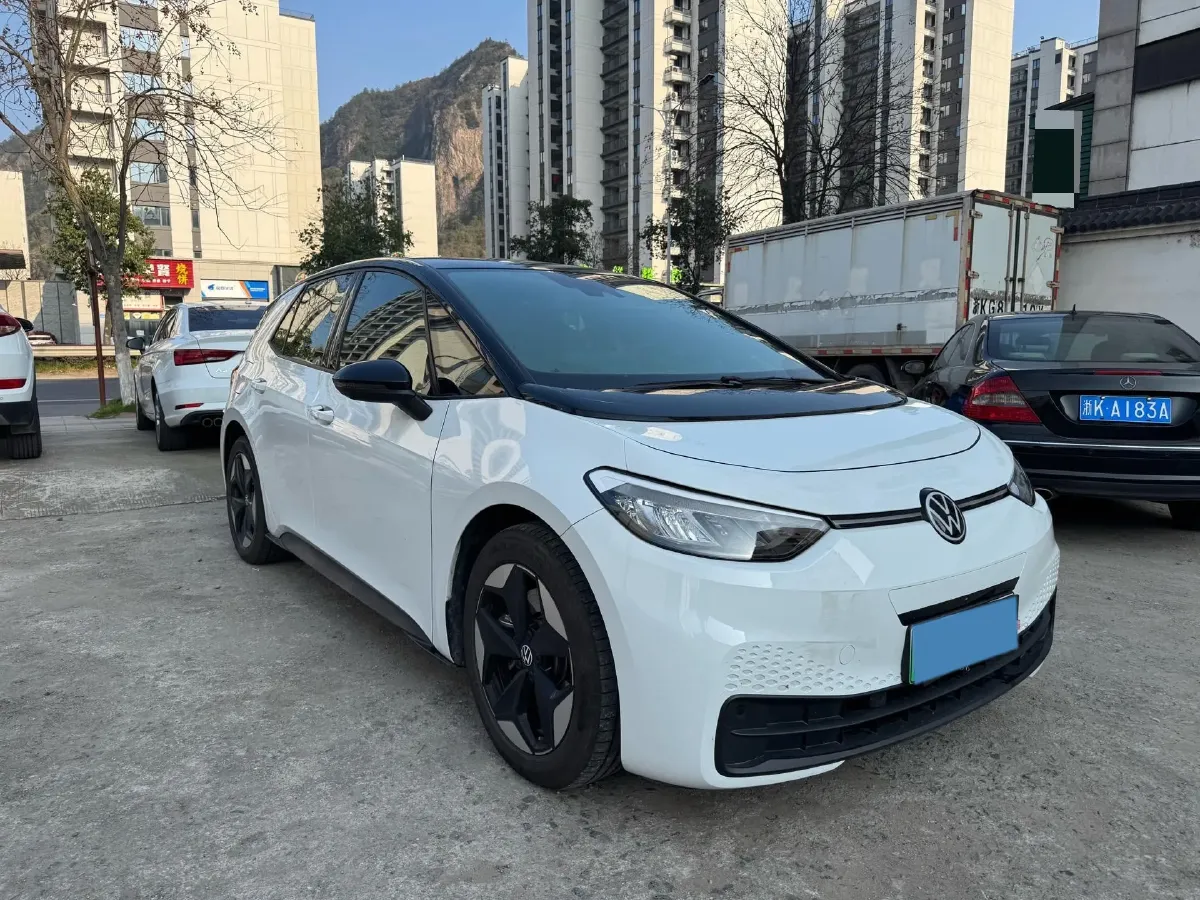 2025 Volkswagen ID.3 BEV 53.6KWH,autocango,china used car exporter,china ev exporter,chinese used car exporter,chinese used ev exporter