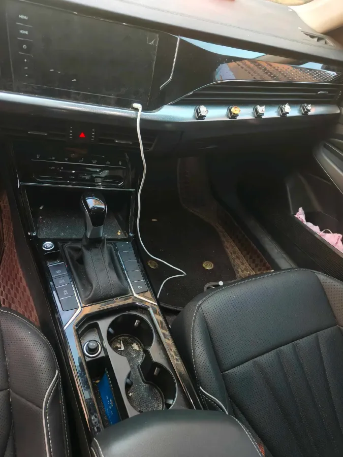 2024 Volkswagen Passat 2.0T 186HP L4 7DCT,autocango,china used car exporter,china ev exporter,chinese used car exporter,chinese used ev exporter