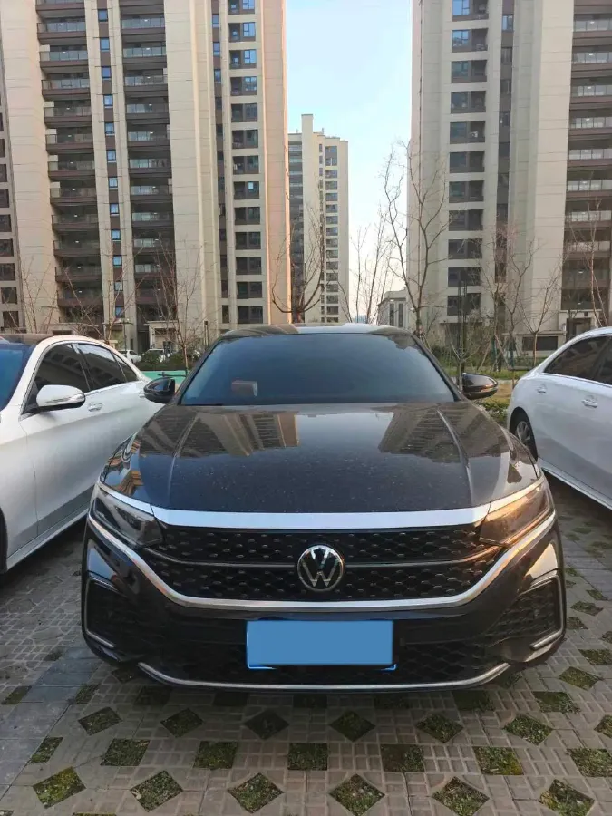 2024 Volkswagen Passat 2.0T 186HP L4 7DCT,autocango,china used car exporter,china ev exporter,chinese used car exporter,chinese used ev exporter