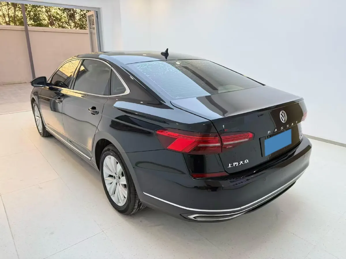2020 Volkswagen Passat 2.0T 186HP L4 7DCT,autocango,china used car exporter,china ev exporter,chinese used car exporter,chinese used ev exporter