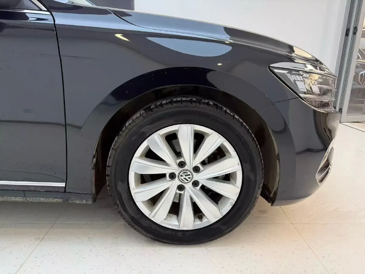 2020 Volkswagen Passat 2.0T 186HP L4 7DCT,autocango,china used car exporter,china ev exporter,chinese used car exporter,chinese used ev exporter