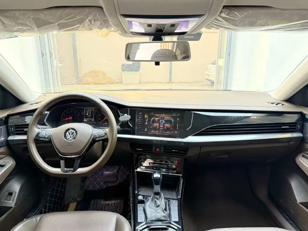 2020 Volkswagen Passat 2.0T 186HP L4 7DCT,autocango,china used car exporter,china ev exporter,chinese used car exporter,chinese used ev exporter