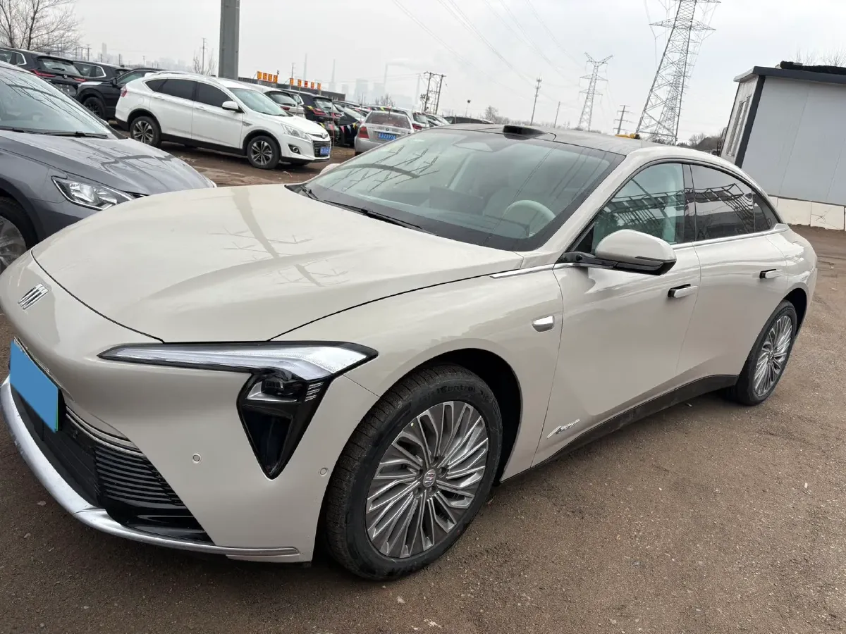 2026 Avatr 07 1.5T 156HP L4 REEV,autocango,china used car exporter,china ev exporter,chinese used car exporter,chinese used ev exporter