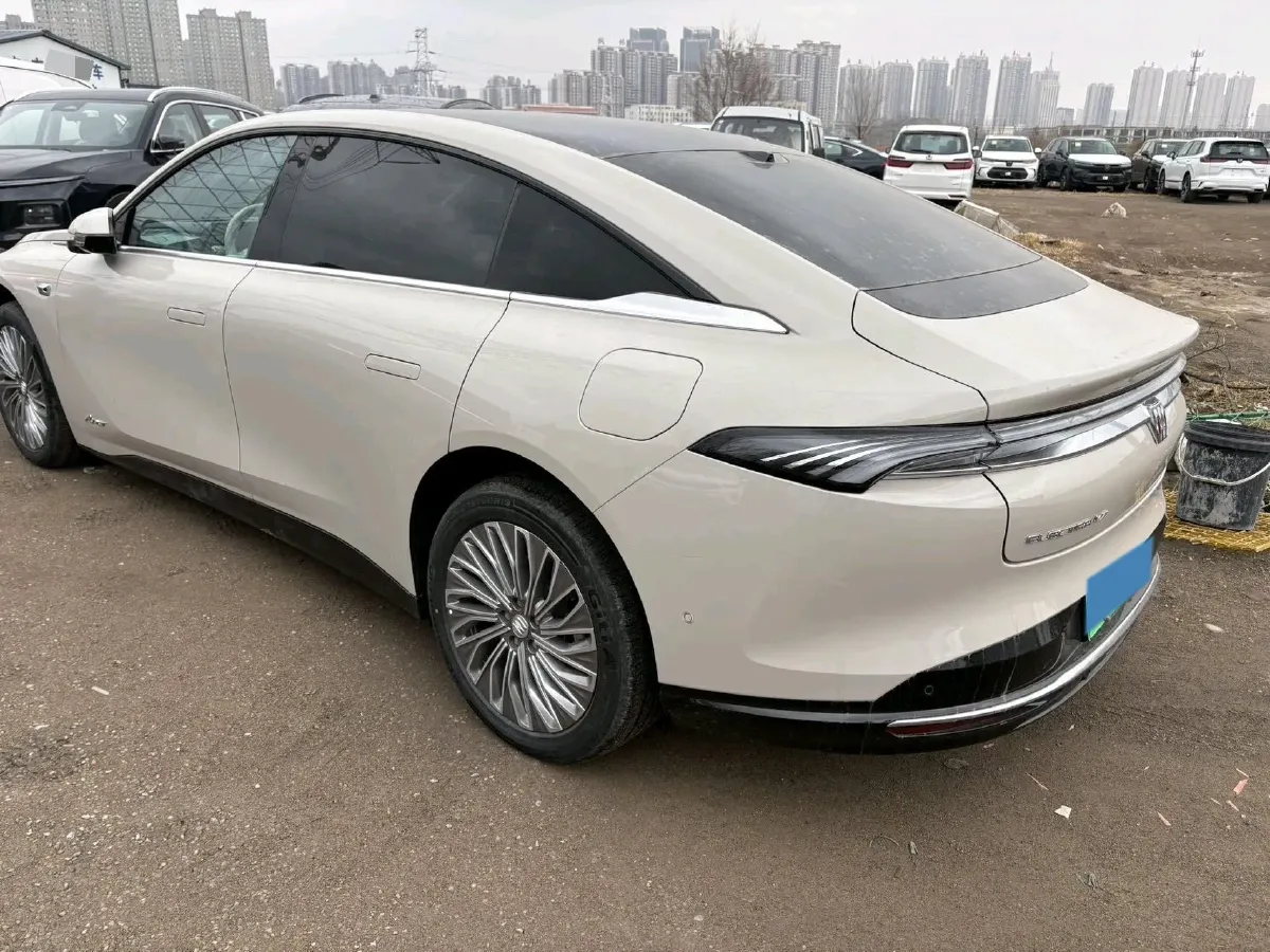 2026 Avatr 07 1.5T 156HP L4 REEV,autocango,china used car exporter,china ev exporter,chinese used car exporter,chinese used ev exporter