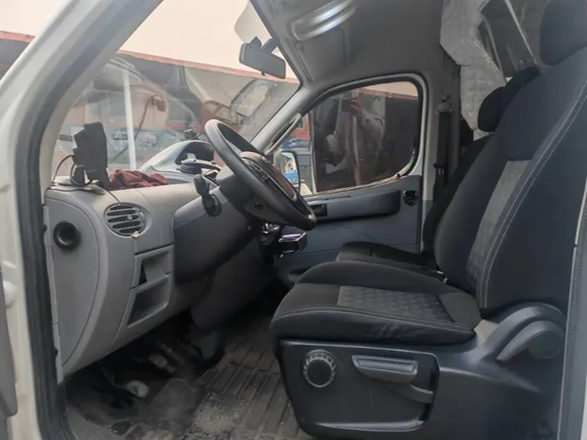 2020 MAXUS XinTu V80 2.5T 136HP L4 6MT,autocango,china used car exporter,china ev exporter,chinese used car exporter,chinese used ev exporter