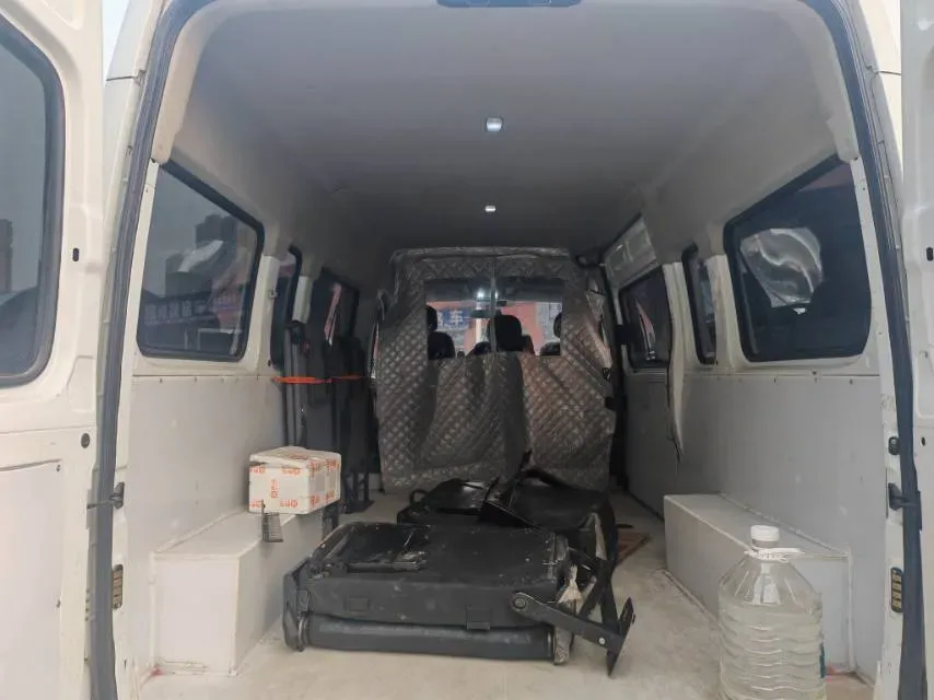 2020 MAXUS XinTu V80 2.5T 136HP L4 6MT,autocango,china used car exporter,china ev exporter,chinese used car exporter,chinese used ev exporter