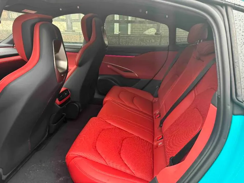 2024 MI SU7 BEV 73.6KWH,autocango,china used car exporter,china ev exporter,chinese used car exporter,chinese used ev exporter