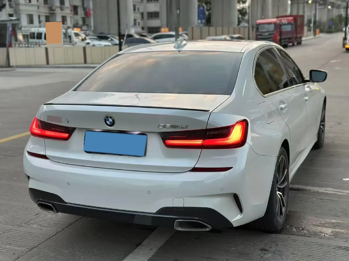 2021 BMW 3 Series 2.0T 156HP L4 8AT,autocango,china used car exporter,china ev exporter,chinese used car exporter,chinese used ev exporter