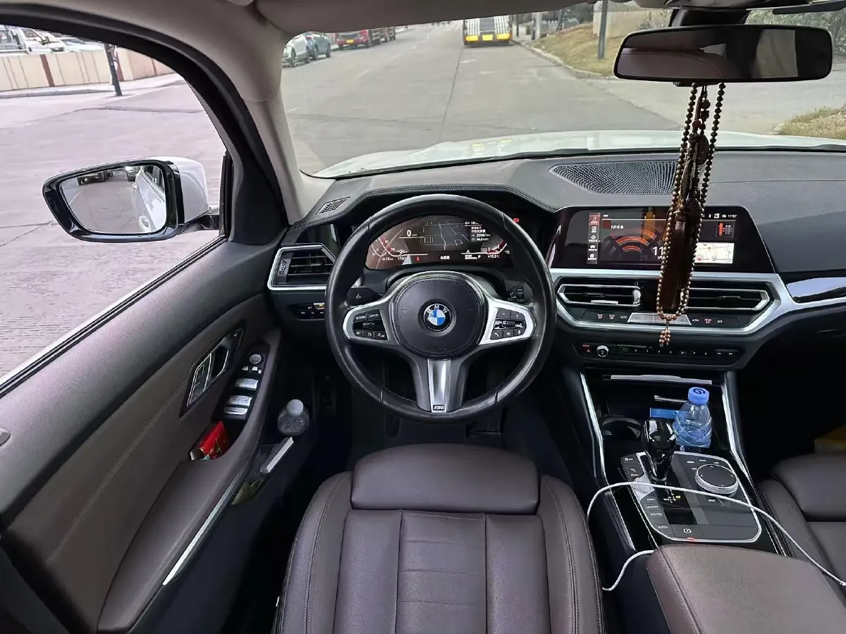 2021 BMW 3 Series 2.0T 156HP L4 8AT,autocango,china used car exporter,china ev exporter,chinese used car exporter,chinese used ev exporter