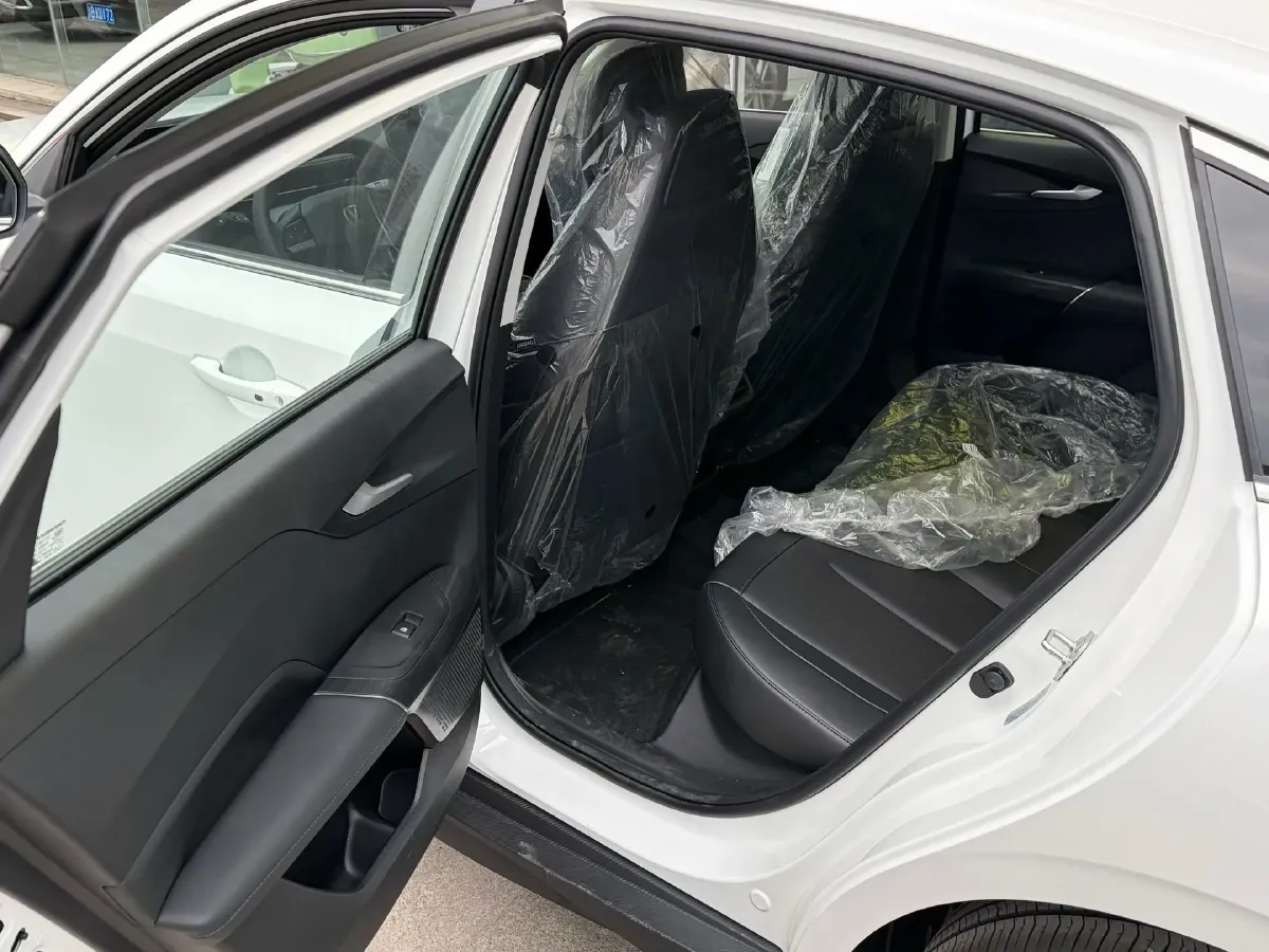 2025 ChangAn Eado 1.5T 192HP L4 7DCT,autocango,china used car exporter,china ev exporter,chinese used car exporter,chinese used ev exporter