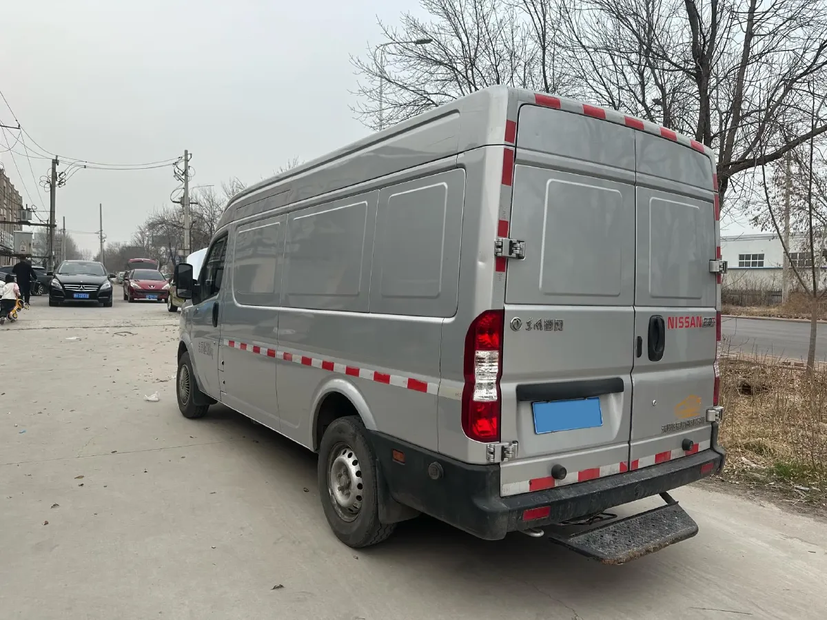 2023 Ford Transit 2.0T 220HP L4 5MT,autocango,china used car exporter,china ev exporter,chinese used car exporter,chinese used ev exporter