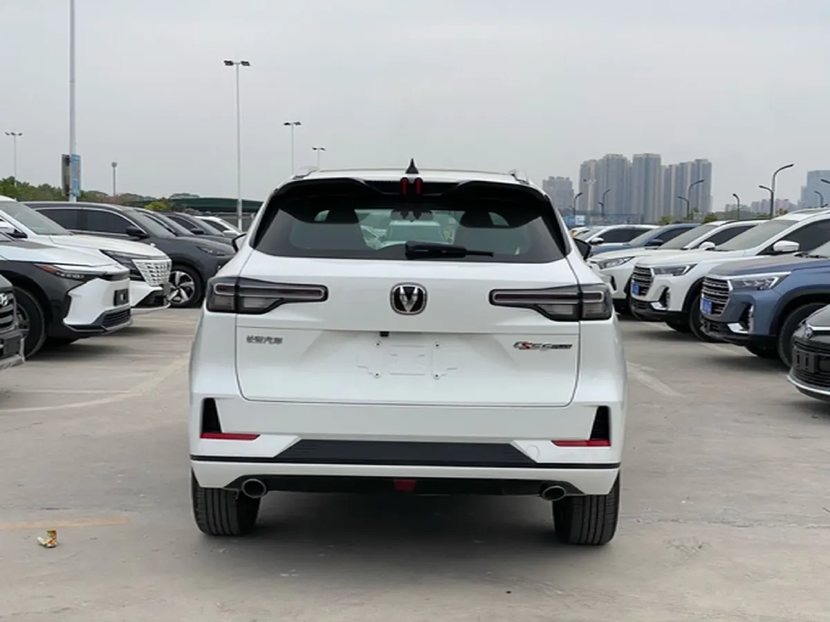 2023 ChangAn CS55 Plus 1.5T 188HP L4 7DCT,autocango,china used car exporter,china ev exporter,chinese used car exporter,chinese used ev exporter