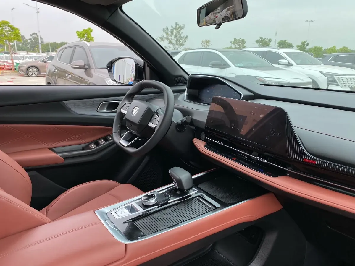 2023 ChangAn CS55 Plus 1.5T 188HP L4 7DCT,autocango,china used car exporter,china ev exporter,chinese used car exporter,chinese used ev exporter