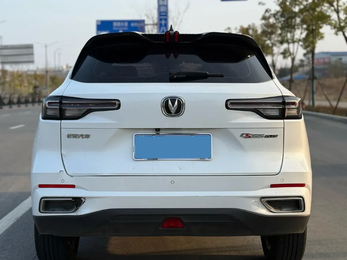 2022 ChangAn Oshan X7 Plus 1.5T 188HP L4 7DCT,autocango,china used car exporter,china ev exporter,chinese used car exporter,chinese used ev exporter