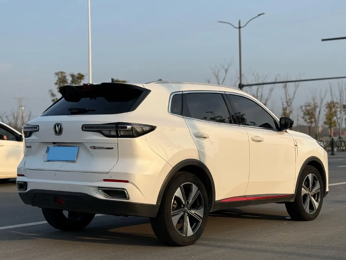 2022 ChangAn Oshan X7 Plus 1.5T 188HP L4 7DCT,autocango,china used car exporter,china ev exporter,chinese used car exporter,chinese used ev exporter