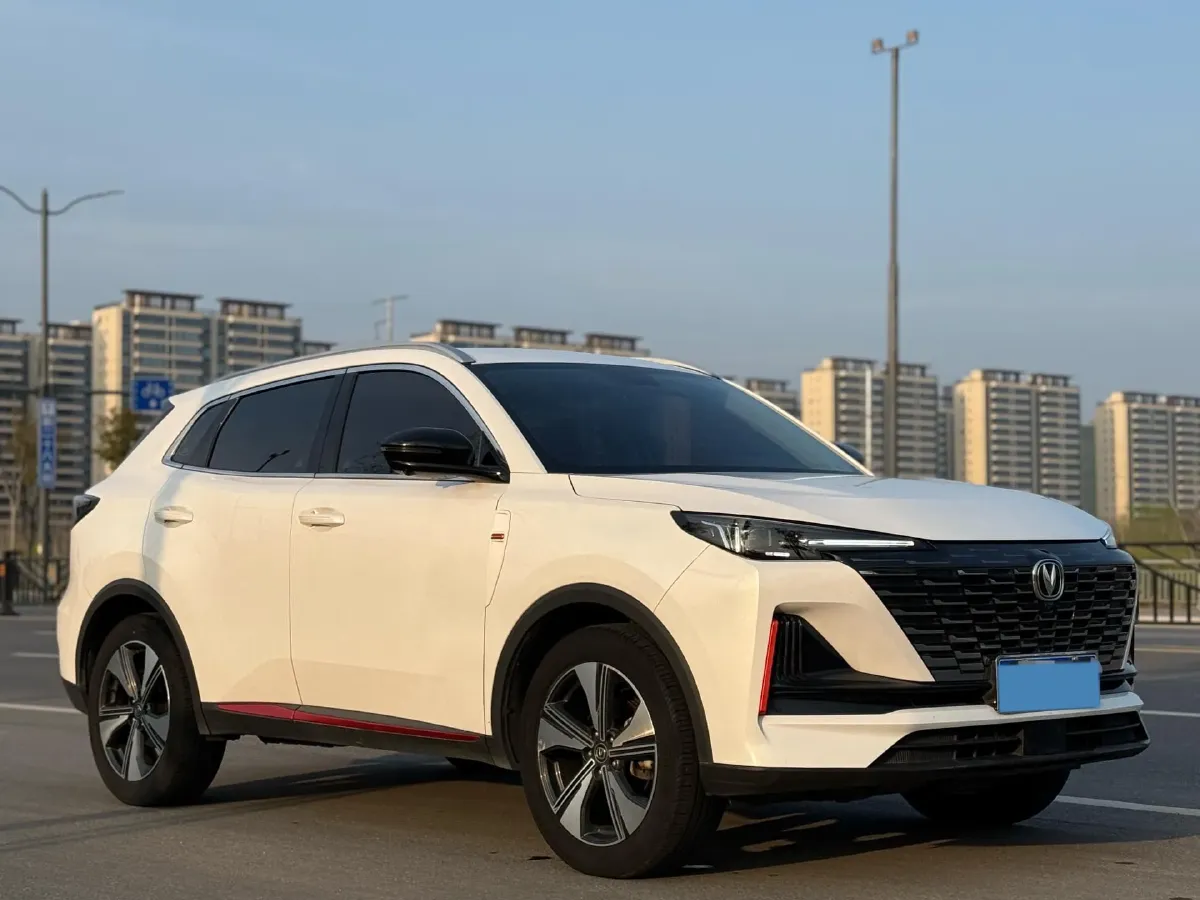 2022 ChangAn Oshan X7 Plus 1.5T 188HP L4 7DCT,autocango,china used car exporter,china ev exporter,chinese used car exporter,chinese used ev exporter