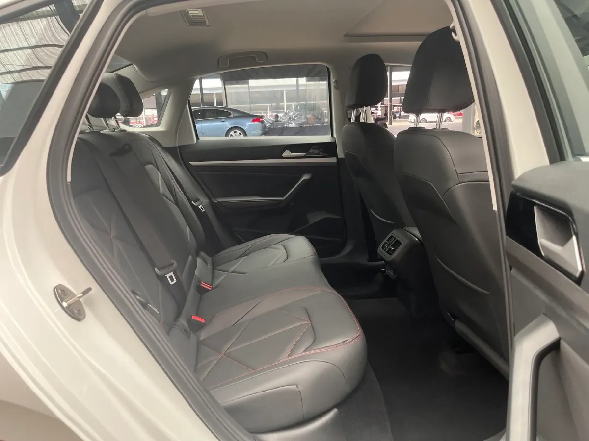 2024 Volkswagen Lavida 1.5T 160HP L4 7DCT,autocango,china used car exporter,china ev exporter,chinese used car exporter,chinese used ev exporter