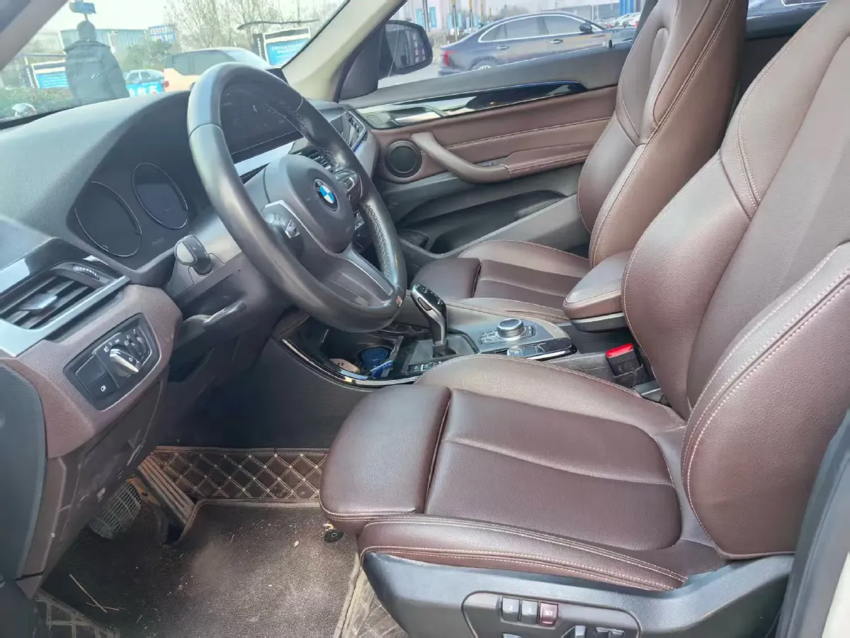 2020 BMW X1 1.5T 140HP L3 7DCT,autocango,china used car exporter,china ev exporter,chinese used car exporter,chinese used ev exporter