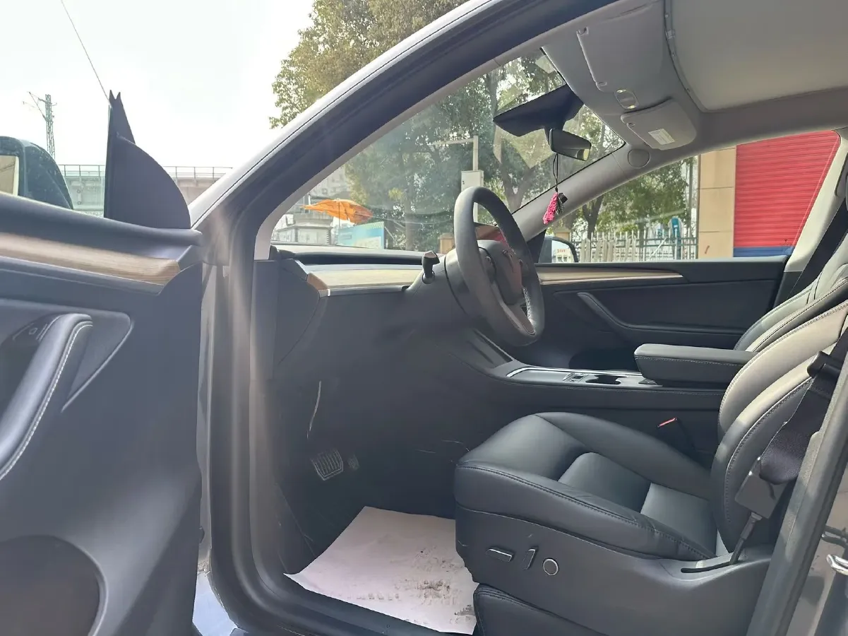 2022 Tesla Model Y BEV 60KWH,autocango,china used car exporter,china ev exporter,chinese used car exporter,chinese used ev exporter