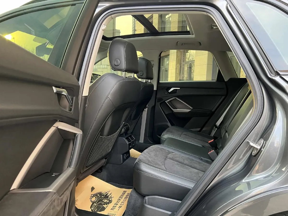 2020 Audi Q3 1.4T 150HP L4 7DCT,autocango,china used car exporter,china ev exporter,chinese used car exporter,chinese used ev exporter