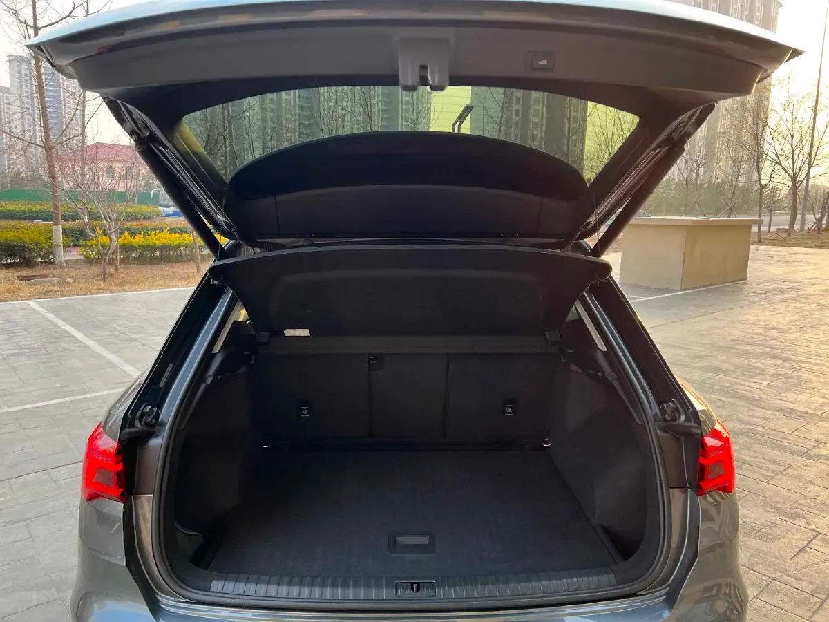 2020 Audi Q3 1.4T 150HP L4 7DCT,autocango,china used car exporter,china ev exporter,chinese used car exporter,chinese used ev exporter