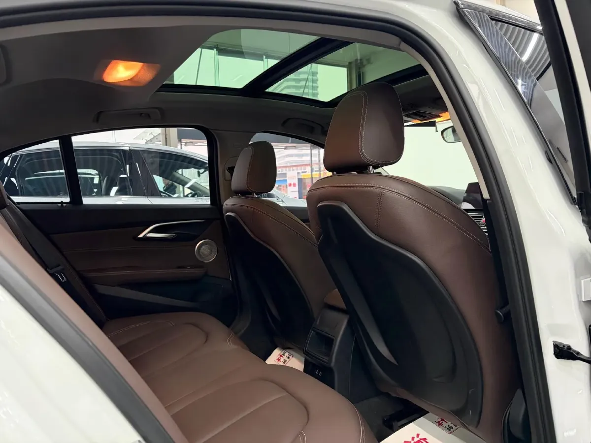 2023 BMW 1 Series 1.5T 136HP L3 7DCT,autocango,china used car exporter,china ev exporter,chinese used car exporter,chinese used ev exporter