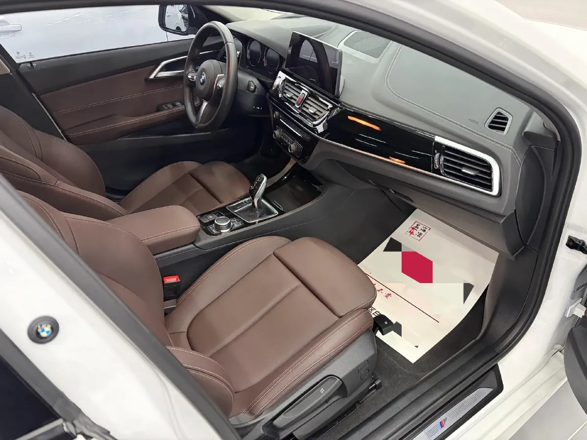 2023 BMW 1 Series 1.5T 136HP L3 7DCT,autocango,china used car exporter,china ev exporter,chinese used car exporter,chinese used ev exporter