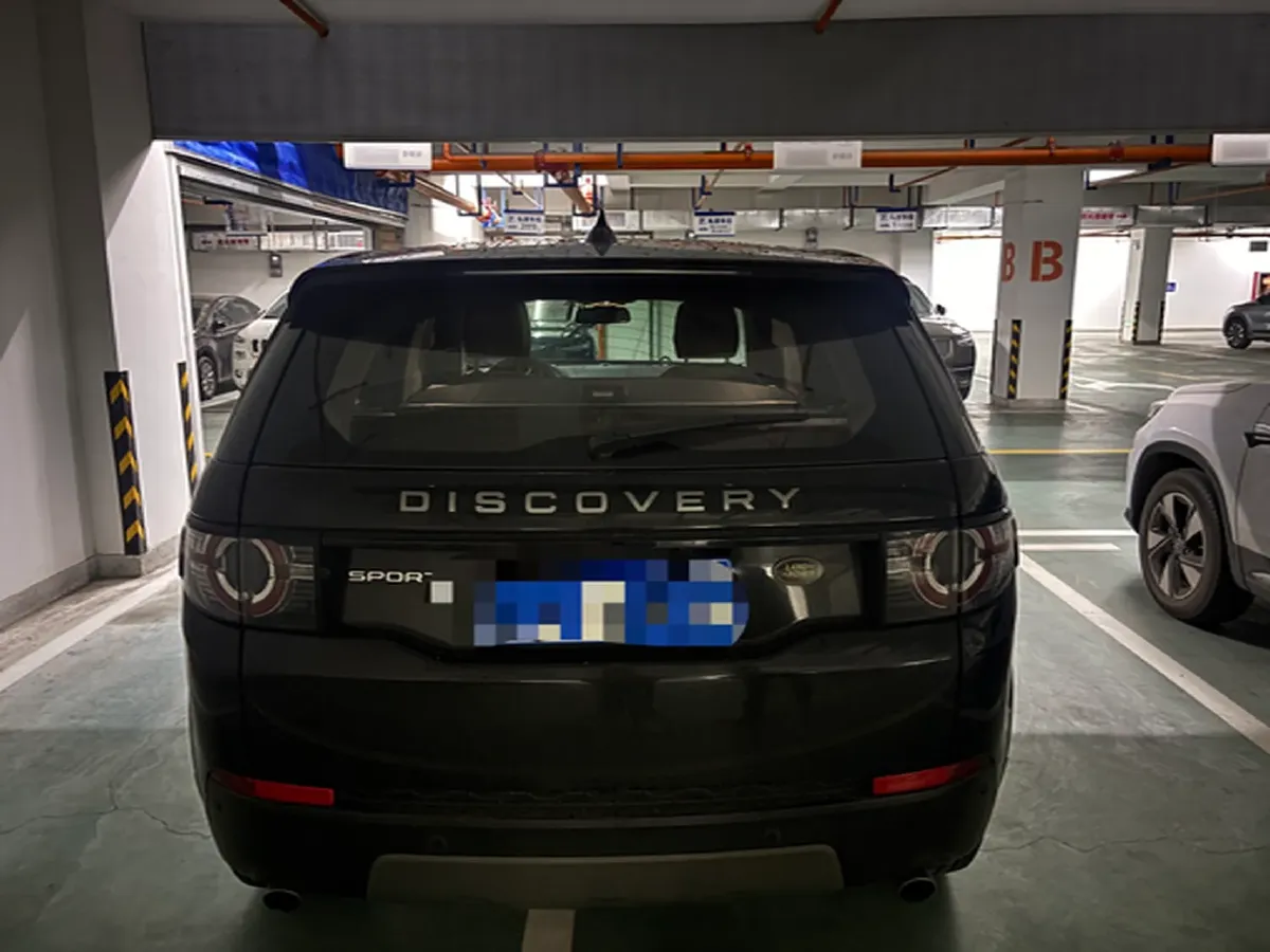 2018 Land Rover Discovery Sport 2.0T 241HP L4 9AT,autocango,china used car exporter,china ev exporter,chinese used car exporter,chinese used ev exporter