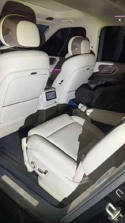 2025 LYNK&CO 900 1.5T 190HP L4 3DHT PHEV 43.3KWH,autocango,china used car exporter,china ev exporter,chinese used car exporter,chinese used ev exporter