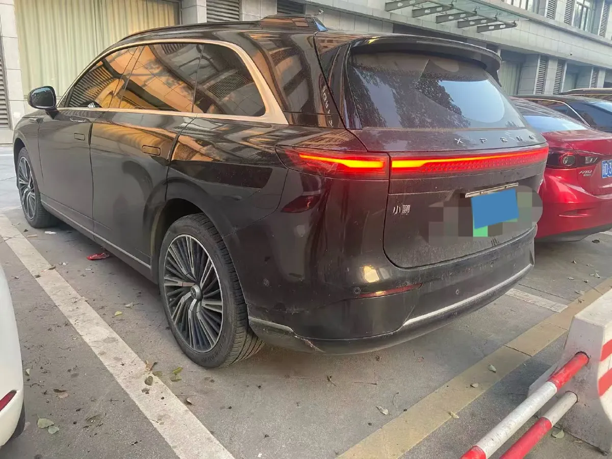2024 Xpeng G9 BEV 98KWH,autocango,china used car exporter,china ev exporter,chinese used car exporter,chinese used ev exporter