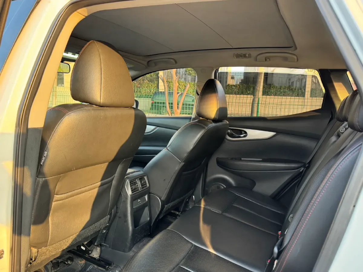 2021 Nissan Qashqai 2.0L 151HP L4 CVT,autocango,china used car exporter,china ev exporter,chinese used car exporter,chinese used ev exporter