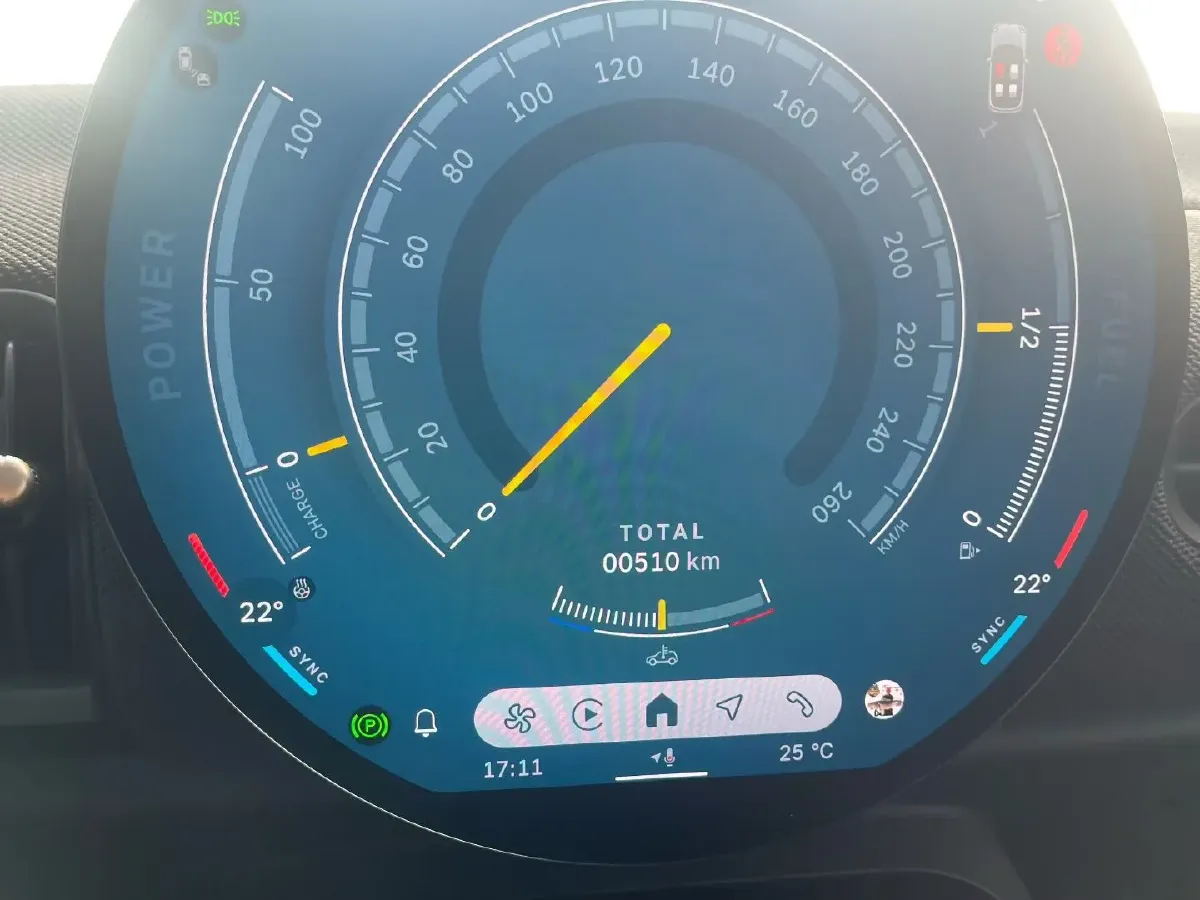 2025 MINI MINI 1.5T 156HP L3 7DCT,autocango,china used car exporter,china ev exporter,chinese used car exporter,chinese used ev exporter