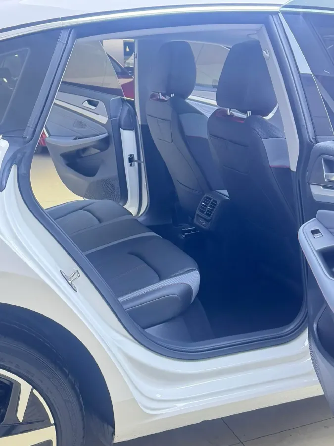 2023 Volkswagen Lamando 1.4T 150HP L4 7DCT,autocango,china used car exporter,china ev exporter,chinese used car exporter,chinese used ev exporter