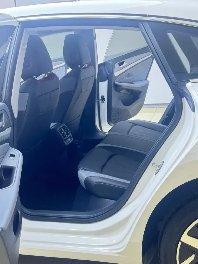 2023 Volkswagen Lamando 1.4T 150HP L4 7DCT,autocango,china used car exporter,china ev exporter,chinese used car exporter,chinese used ev exporter