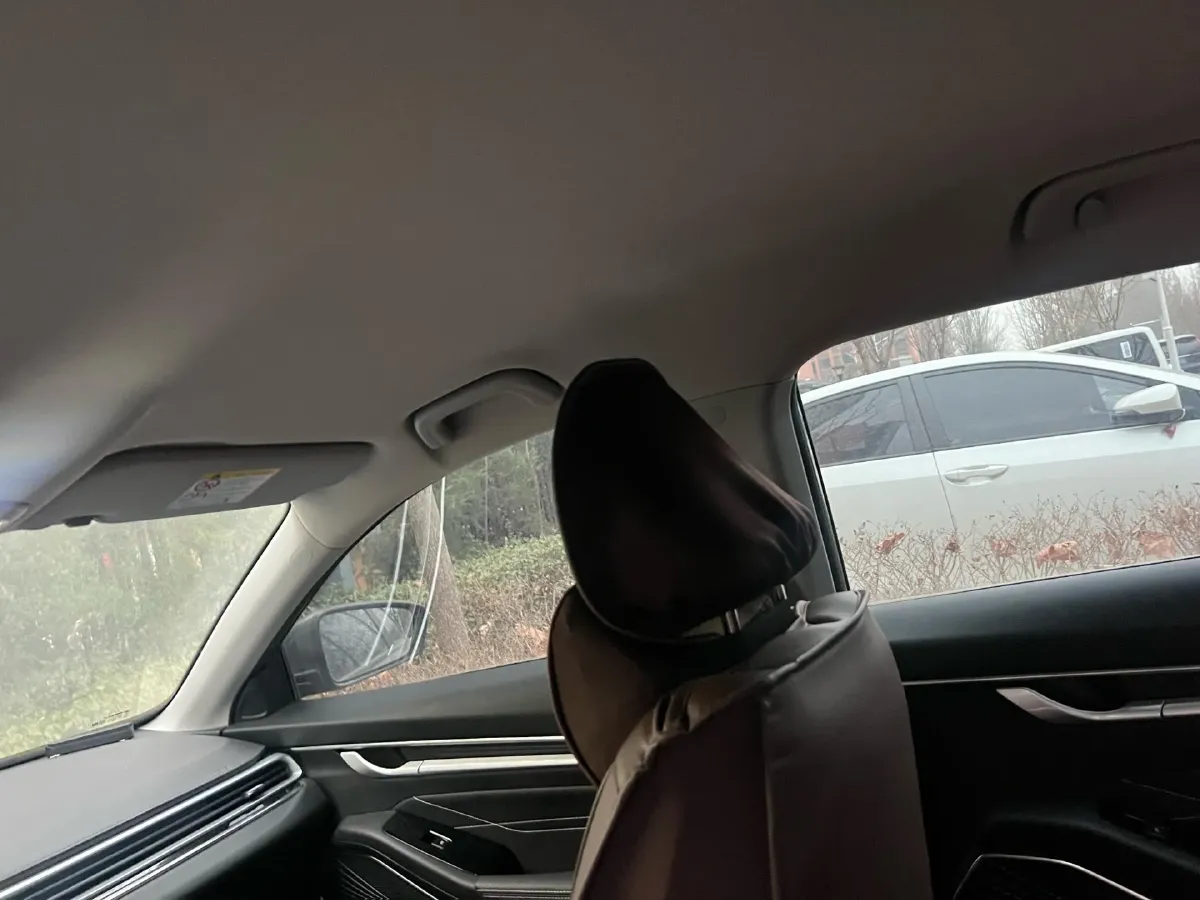 2022 Geely Emgrand 1.5L 114HP L4 5MT,autocango,china used car exporter,china ev exporter,chinese used car exporter,chinese used ev exporter