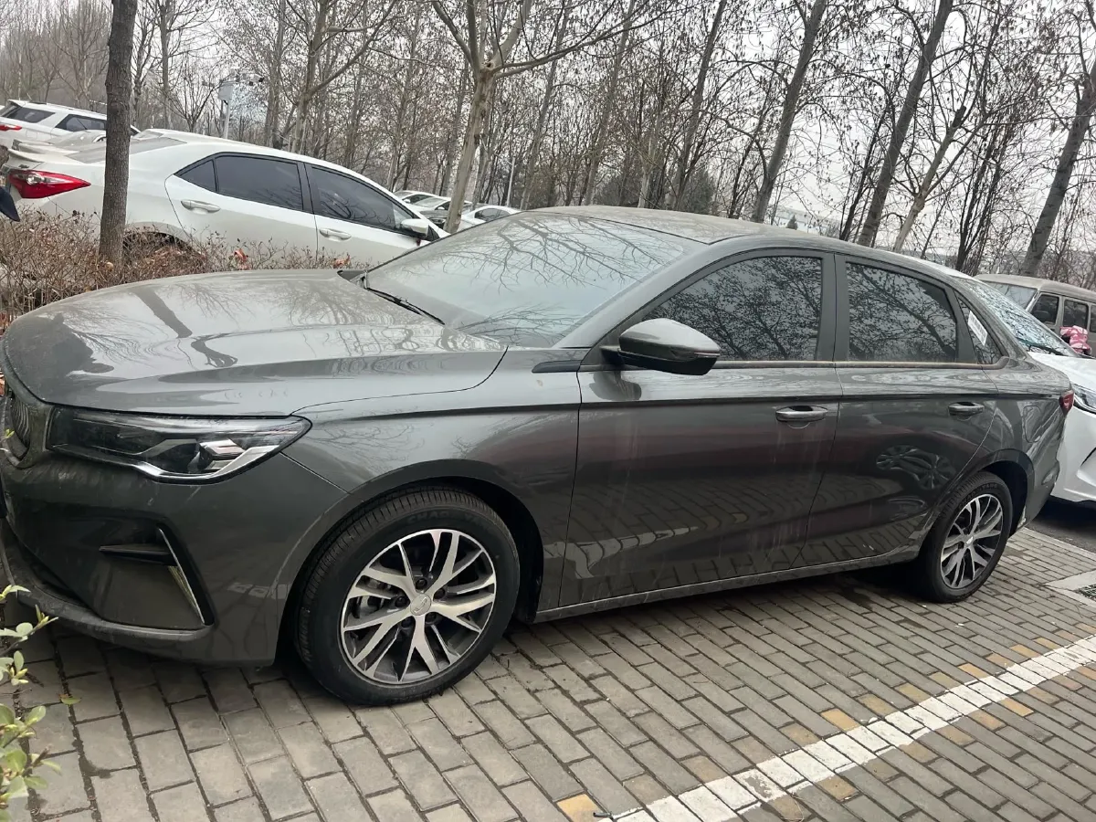 2022 Geely Emgrand 1.5L 114HP L4 5MT,autocango,china used car exporter,china ev exporter,chinese used car exporter,chinese used ev exporter