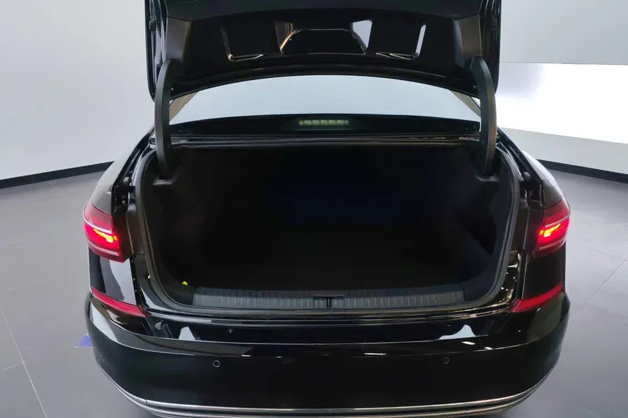 2024 Volkswagen Passat 2.0T 186HP L4 7DCT,autocango,china used car exporter,china ev exporter,chinese used car exporter,chinese used ev exporter