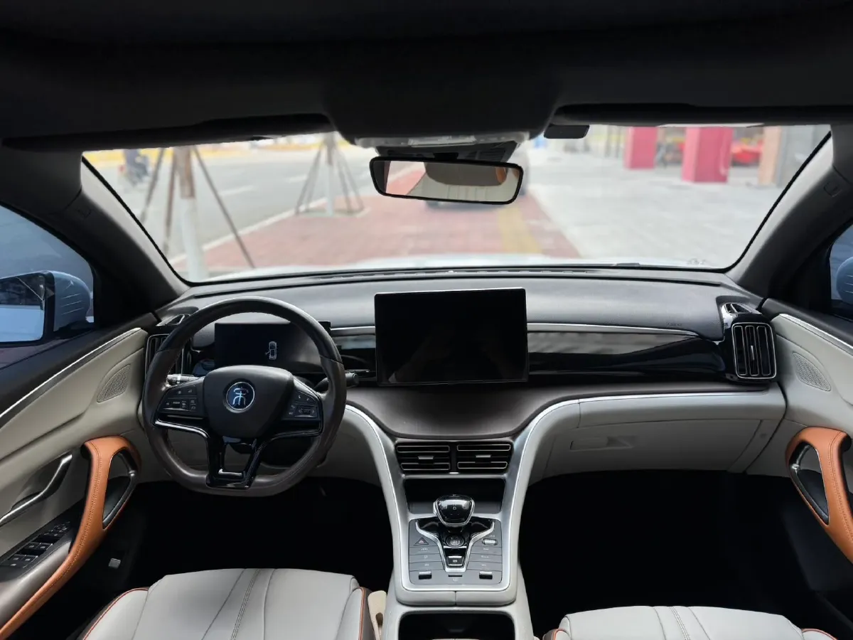 2022 Ruichi Auto EC31 BEV 41.932KWH,autocango,china used car exporter,china ev exporter,chinese used car exporter,chinese used ev exporter