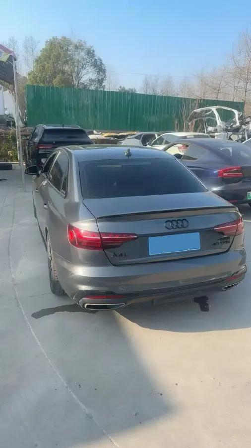 2023 Audi A4L 2.0T 190HP L4 7DCT,autocango,china used car exporter,china ev exporter,chinese used car exporter,chinese used ev exporter
